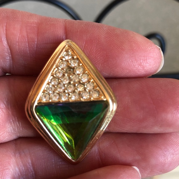 Oscar de la Ranta Aurora Borealis crystal gold tone earrings - Picture 4 of 6